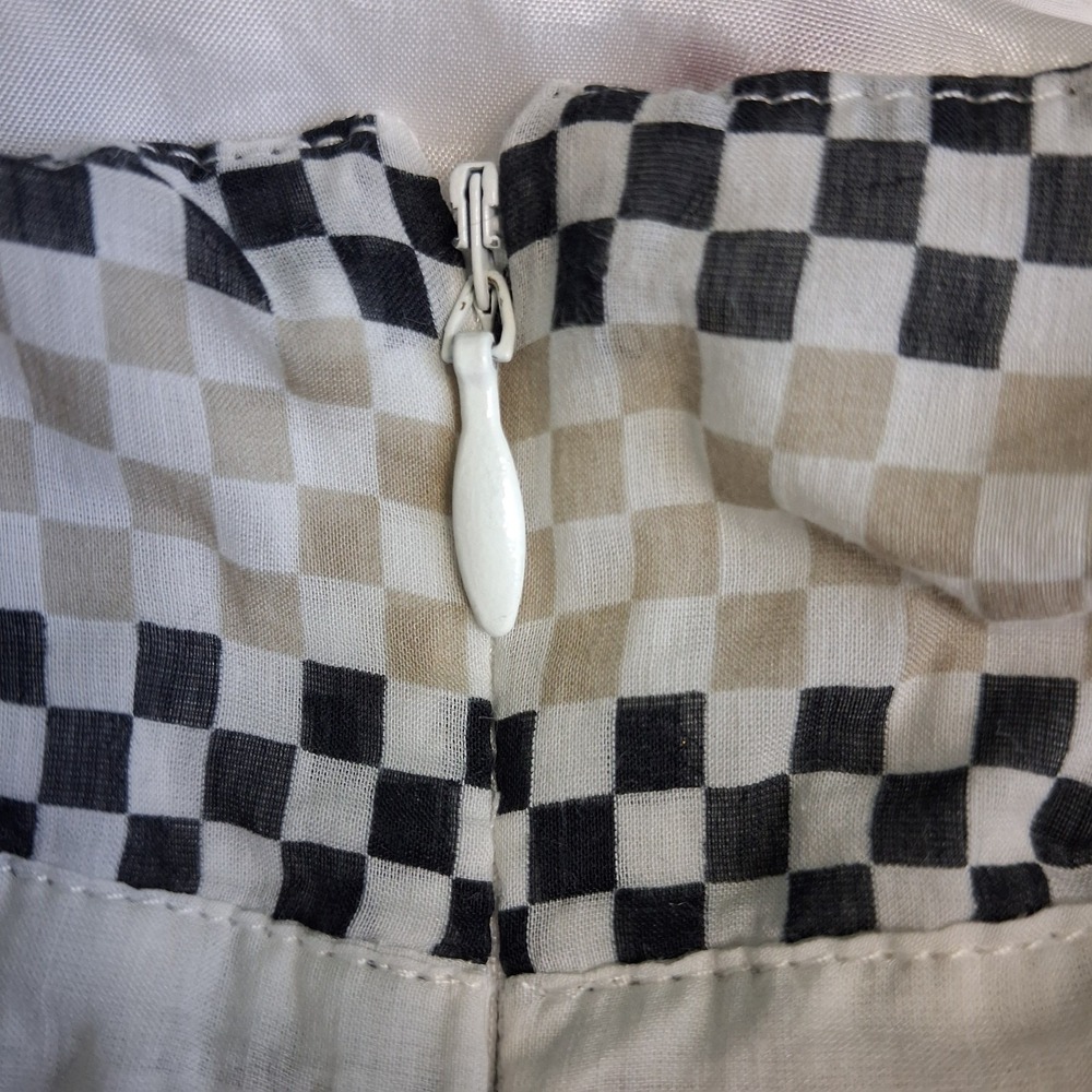 Sleeveless White Plaid Tie-Waist Dress - Picture 13 of 16